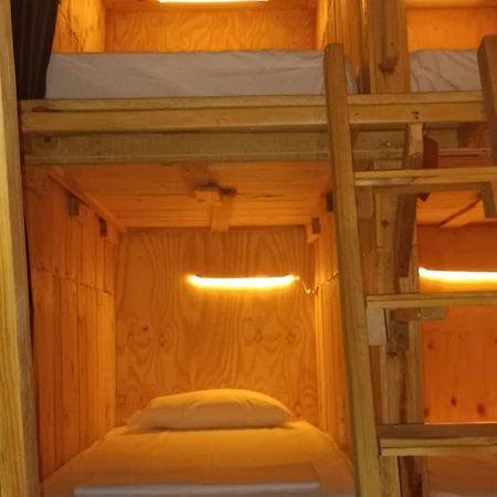 Hostel Tropico 20 Pdc Плая дел Кармен Екстериор снимка