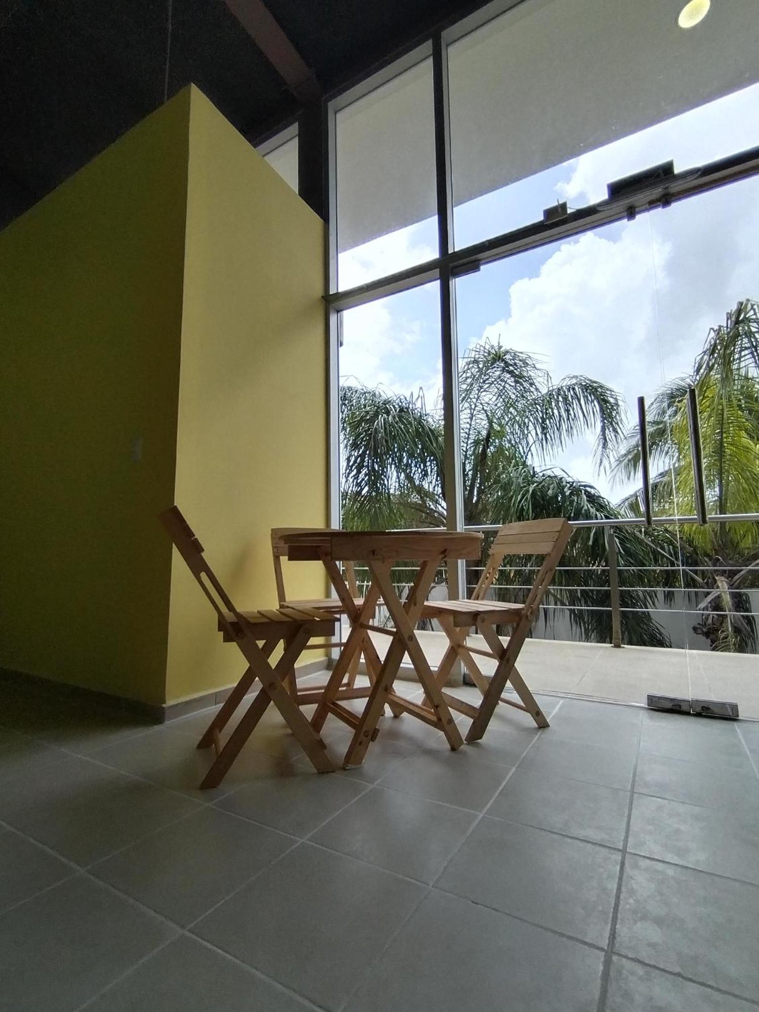 Hostel Tropico 20 Pdc Плая дел Кармен Екстериор снимка